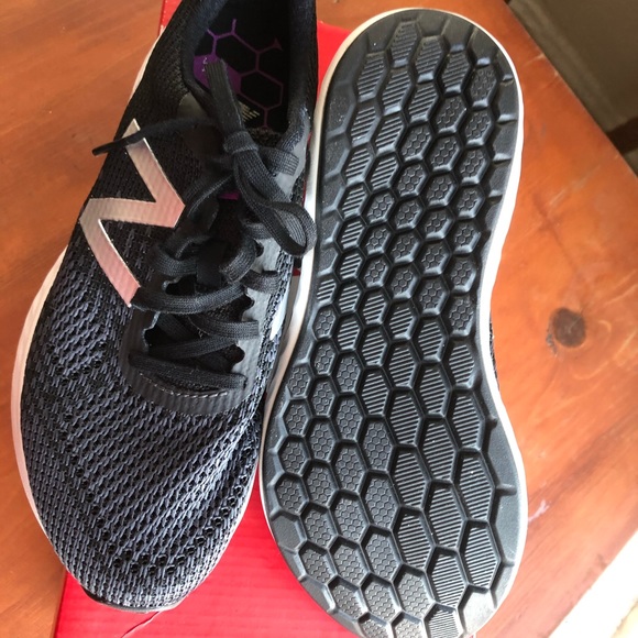 !!SOLD!! BRAND NEW NBW NIB NEW BALANCE FRESH FOAM WOMENS SNEAKERS SIZE 7 - Picture 3 of 3